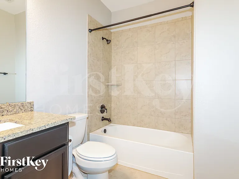 8981 Oval Glass St — Photo 14