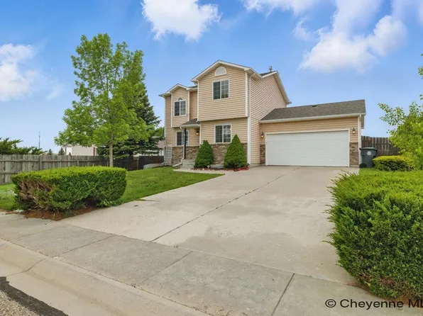 1608 Blues Dr, Cheyenne, WY 82007