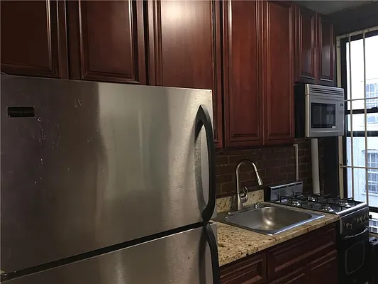 Rented by R New York | media 89