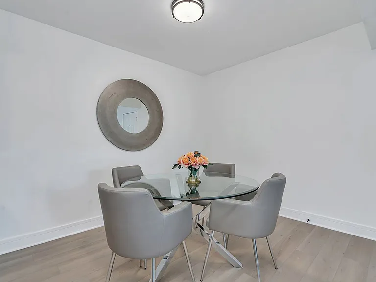Quail Ridge Apartments — Photo 17