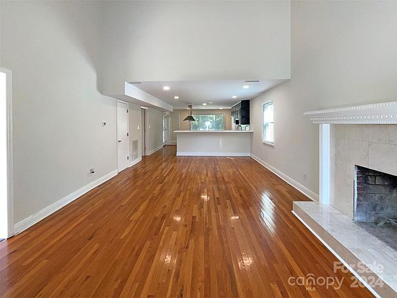 4th image of 1717 Windyrush Ln