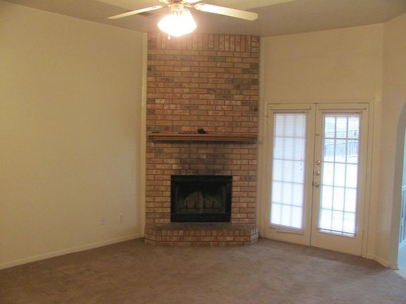 5th image of 3801 Lone Oak Dr