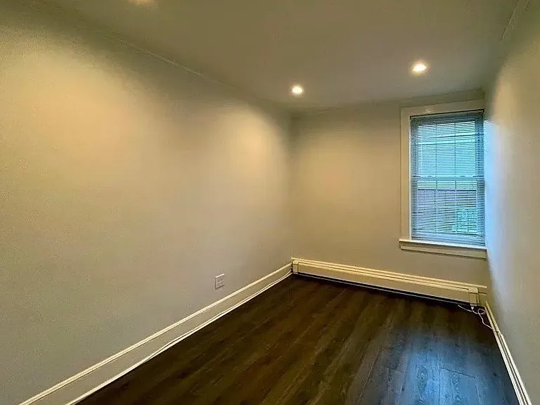 7 Green St #2R — Photo 5