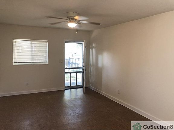 4th image of 216 Stevens Ave