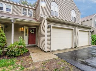 18 Thayer Pond Dr #3, Oxford, MA 01540