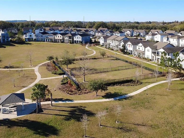 2501 Sky Stone Ct — Photo 34