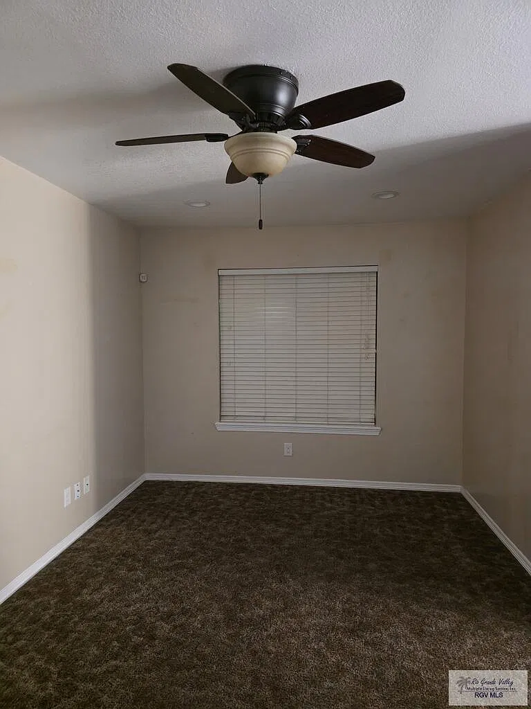 3 bed, 2.0 bath, 1192 sqft, $1,700 — Photo 4