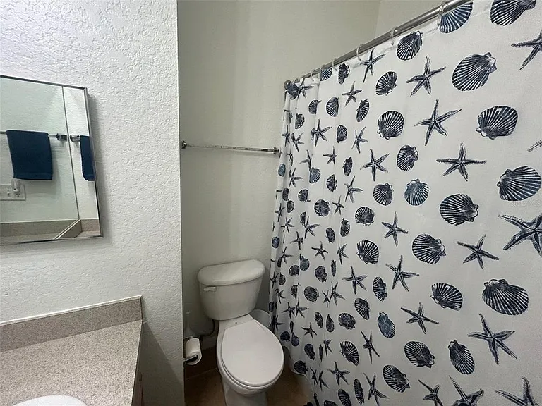 621 SW 10th St #203 — Photo 13