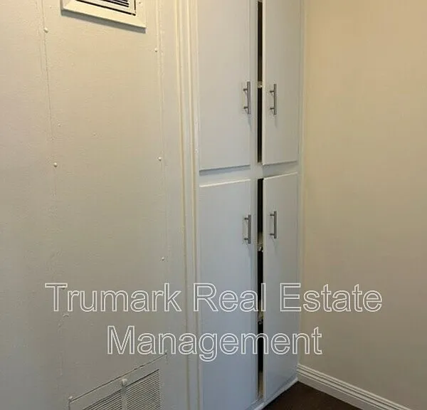 1346 N Columbus Ave #3 — Photo 8