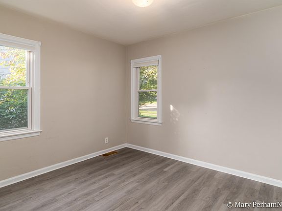 5th image of 2146 Eastern Ave SE