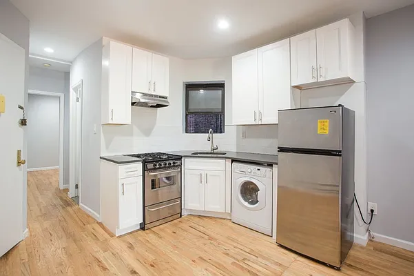 Rented by MNS | media 11