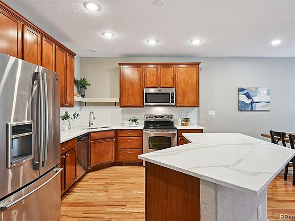 3rd image of 3482 E 28th Avenue