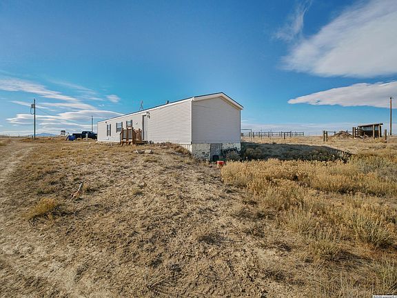 4th image of 32 Private Lake Rd