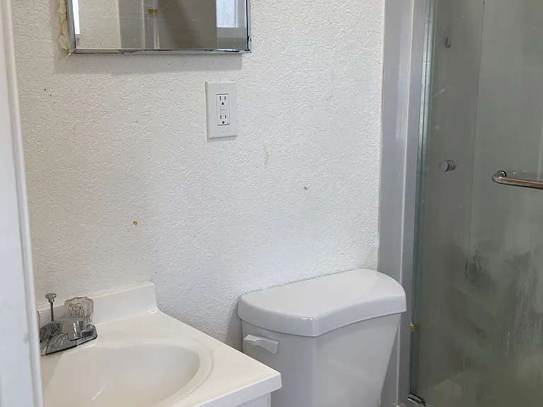 209 Laurel Ave — Photo 10
