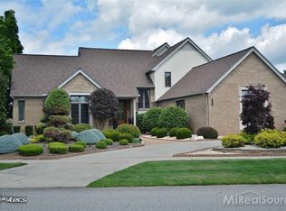 54481 Coventry Ln, Shelby Township, MI 48315
