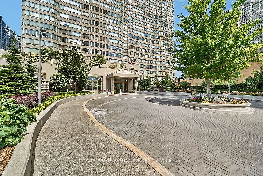 3 bed, $3,980 — Photo 1