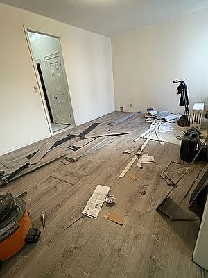 4th image of 29-06 Crescent St #3E