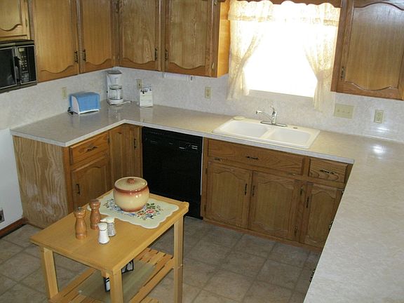 3rd image of 4132 Missouri St