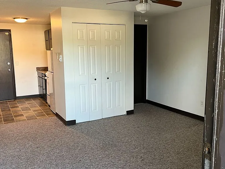 Myron Court Apartments — Photo 7