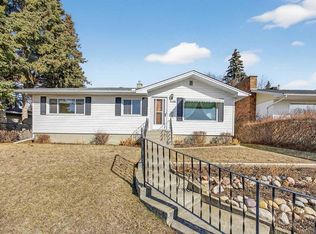 1124 S 31st Ave NW, Calgary, AB T2K0A9