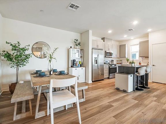 2nd image of 5464 Shorefront Dr Unit 143