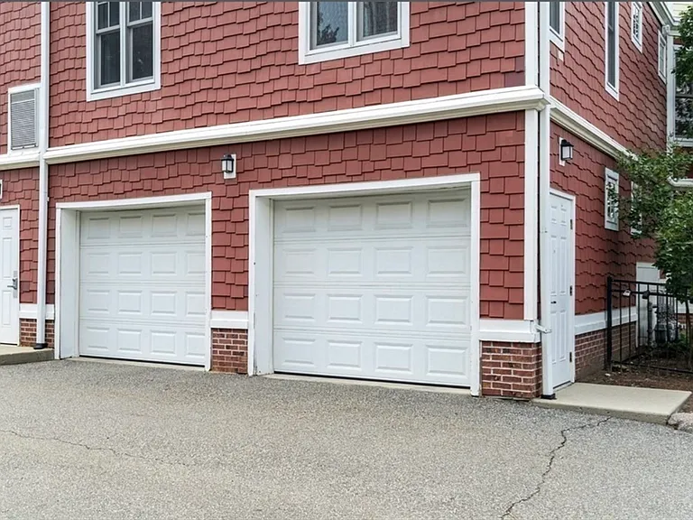 4040 Washington St #1 — Photo 17