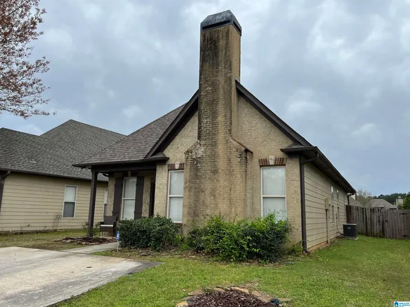 1059 Washington Dr, Moody, AL 35004