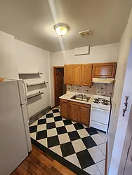 Rented by Apple Exclusive Realty Inc