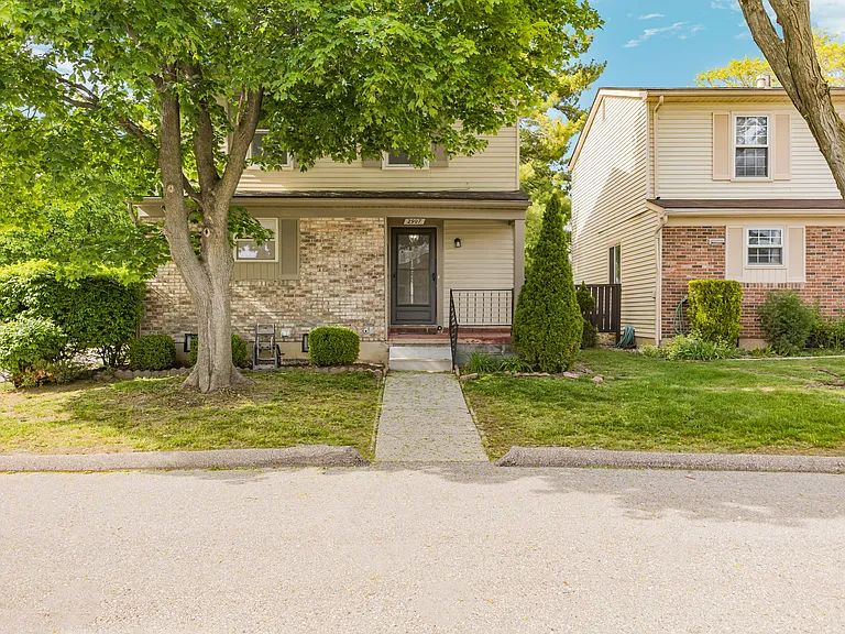2907 Roundtree Dr — Photo 3