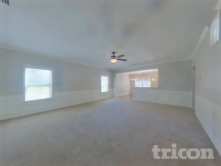 2610 Andes Dr — Photo 2