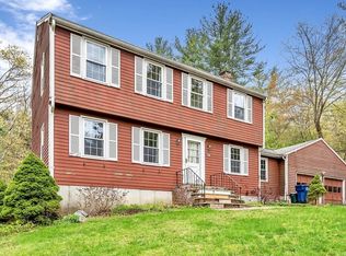 14 Puddingstone Ln, Medway, MA 02053