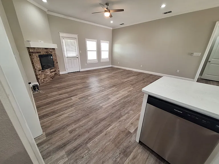 149 Spring Park Way — Photo 3