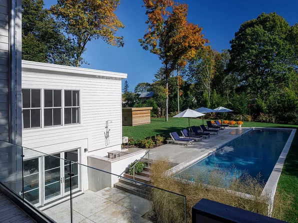 323 Division St, Sag Harbor, NY 11963