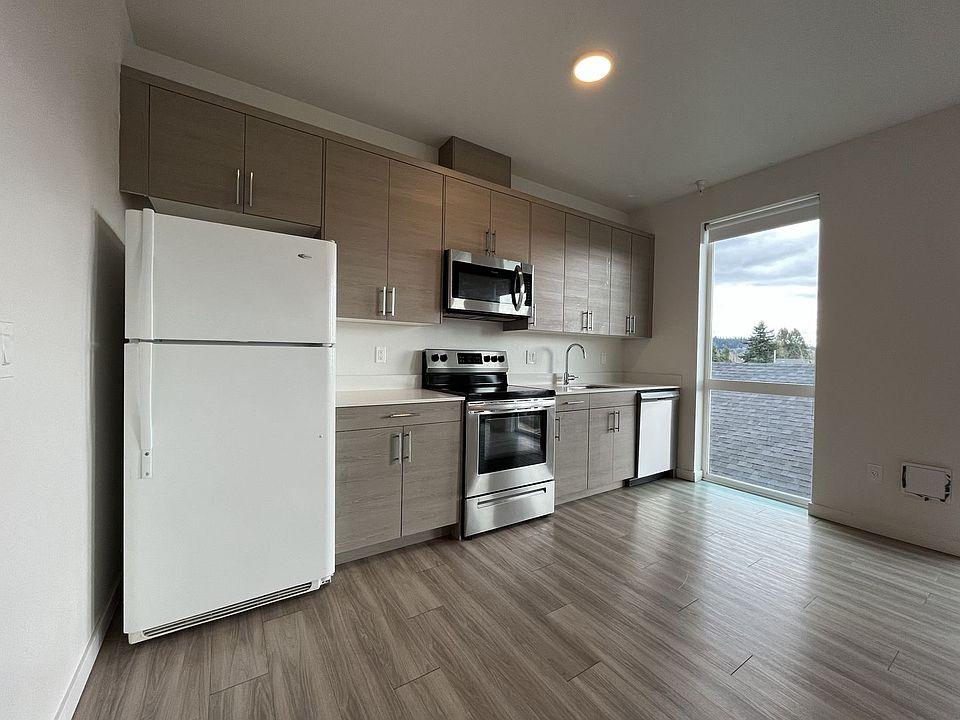1st image of 6080 SE 84th Ave #302A