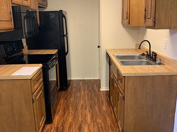 5th image of 475 Industrial Dr W #310