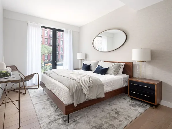 500 W 45th St Unit 725, New York, NY 10036
