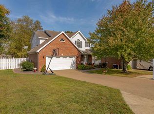 7000 Bittersweet Cir, Newburgh, IN
