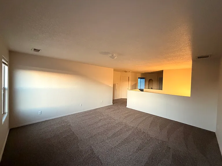 2130 Margarita Dr SE — Photo 7