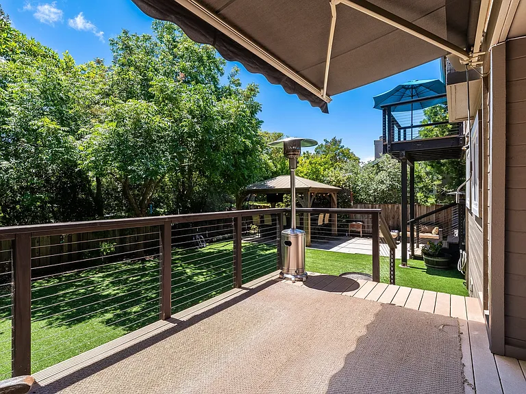 70 Mariani Ct — Photo 45