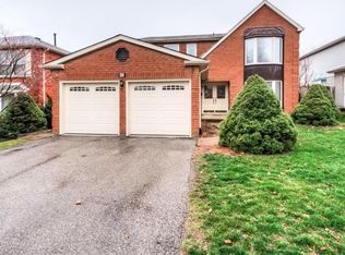 40 Old Maple Ln, Kitchener, ON N2N2L2