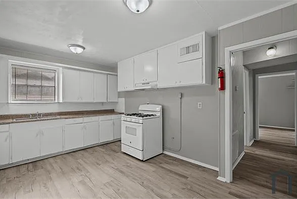 2729 Main St #3 — Photo 10