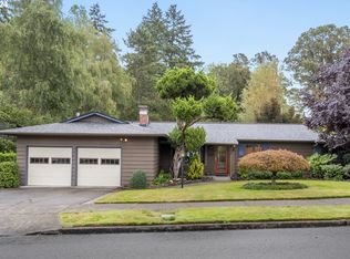 1355 Hallinan St, Lake Oswego, OR 97034