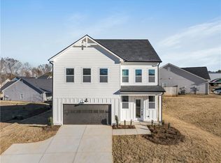 373 Highland Pointe Dr, Alto, GA 30510