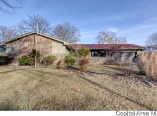 3112 Temple Dr, Springfield, IL 62704