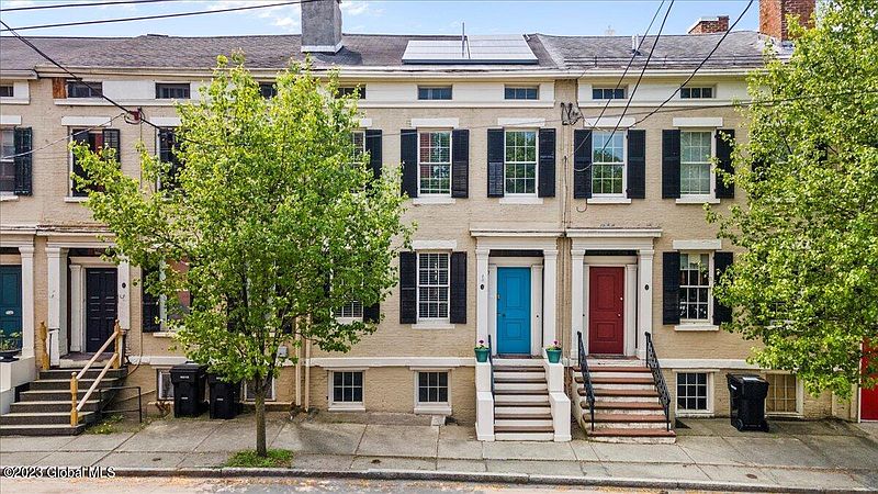 2nd image of 3 Franklin Place