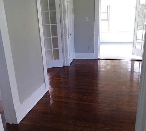 4th image of 5209 Crawford St #2