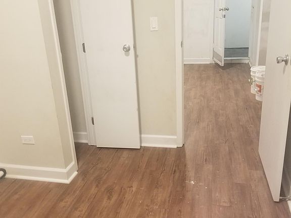 2nd image of 3334 Barker Ave
