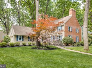 19 Dunbarton Rd, Cherry Hill, NJ 08003