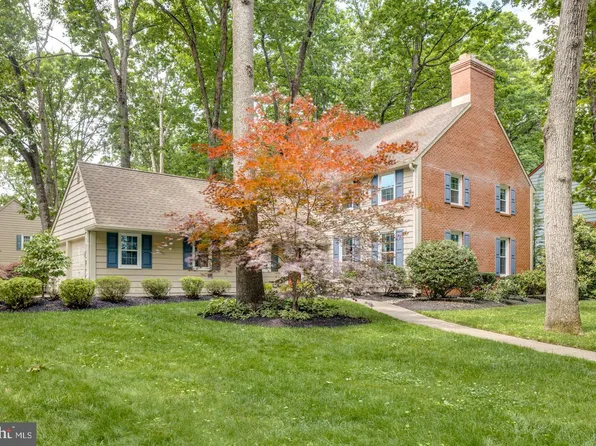 19 Dunbarton Rd, Cherry Hill, NJ 08003