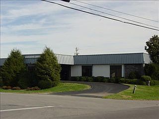 1st image of 2424 Airway Dr